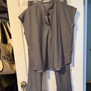 FIGS Women's Charcoal Gray Pants & Top Set